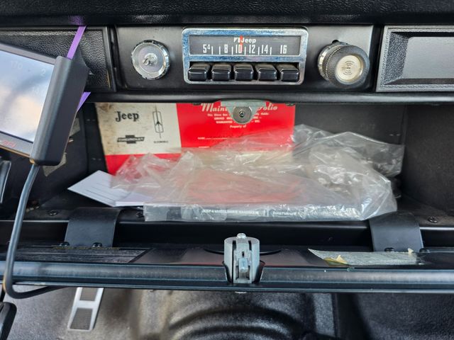 1974 Jeep Wagoneer Quadra-Trac