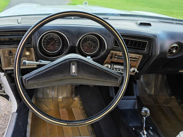 1975 Oldsmobile HURST/OLDS W-25