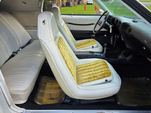 1975 Oldsmobile HURST/OLDS W-25