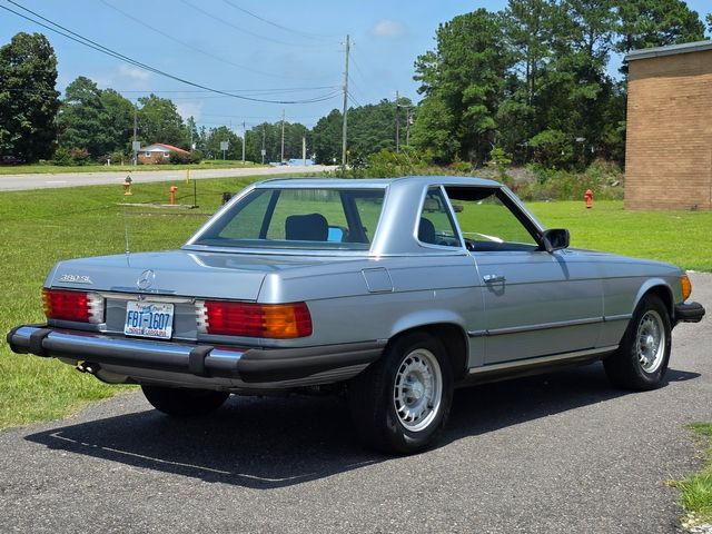 1982 Mercedes-Benz 380SL Roadster 1982 Mercedes-Benz 380SL Roadster