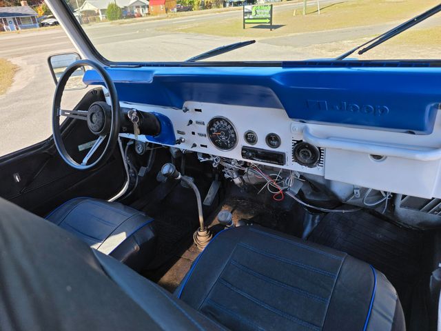 1985 Jeep CJ-7 Soft Top