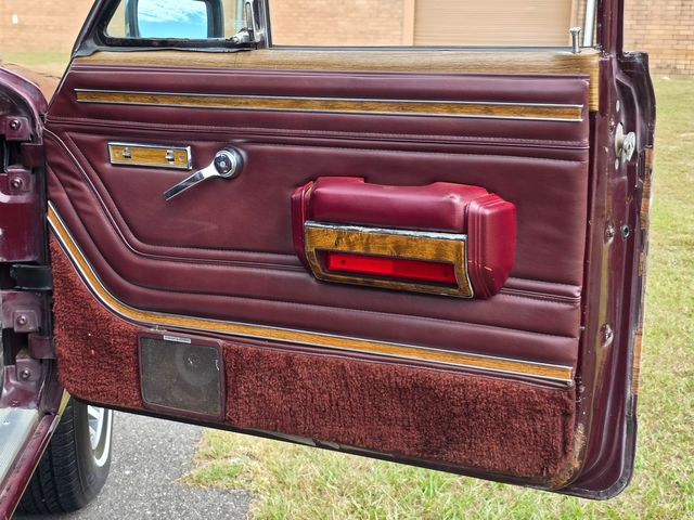 1987 Jeep Grand Wagoneer Base