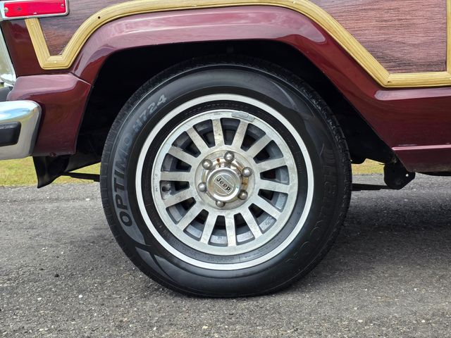 1987 Jeep Grand Wagoneer Base