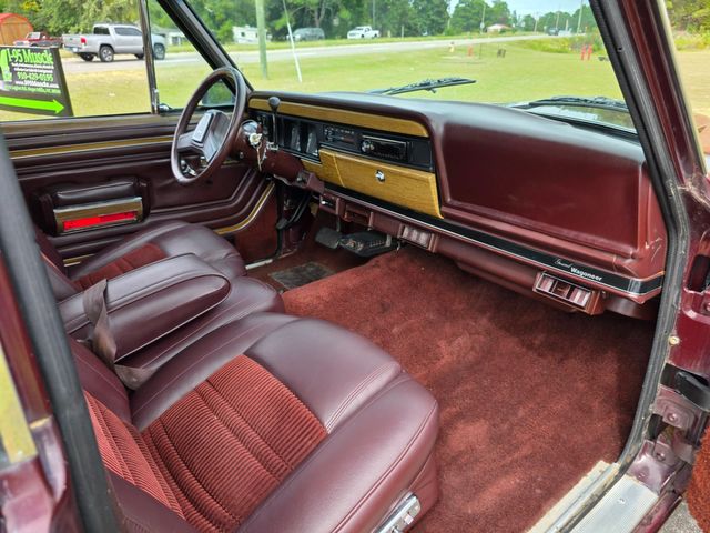 1987 Jeep Grand Wagoneer Base