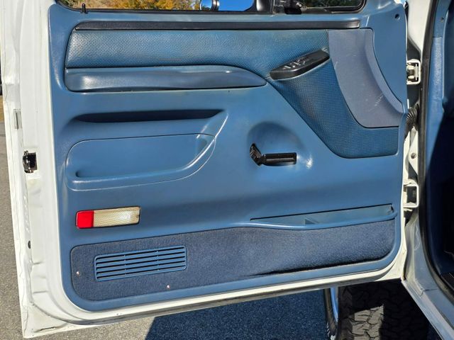 1996 Ford F-150 XLT SWB