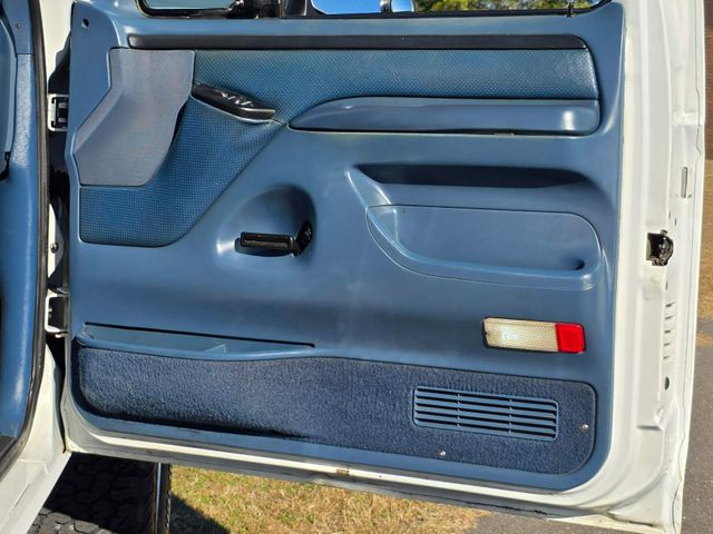 1996 Ford F-150 XLT SWB