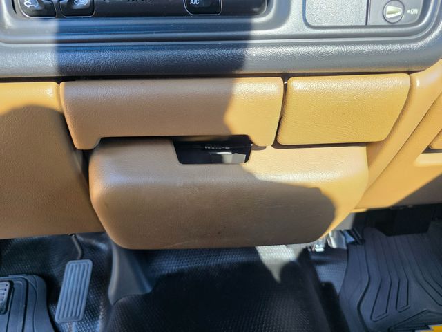 1999 Chevrolet Silverado 1500 Base