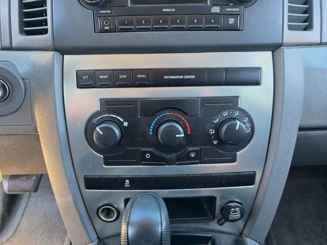 2006 Jeep Grand Cherokee Laredo 2006 Jeep Grand Cherokee Laredo