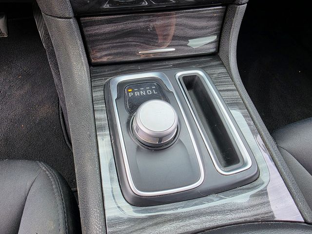 2022 Chrysler 300 Touring