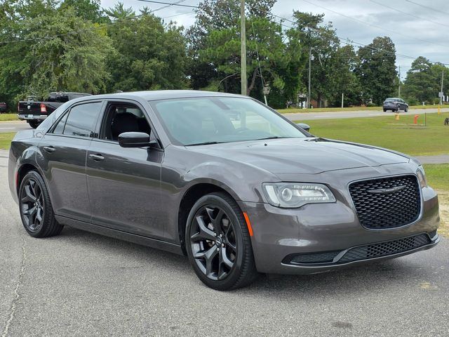 2022 Chrysler 300 Touring