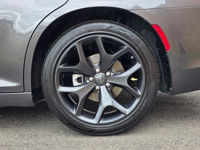 2022 Chrysler 300 Touring