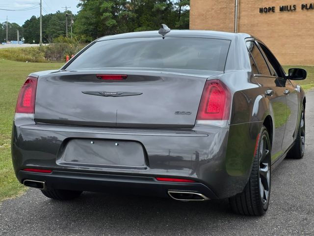 2022 Chrysler 300 Touring 2022 Chrysler 300 Touring