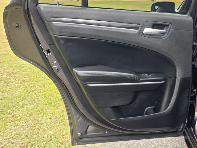 2022 Chrysler 300 Touring