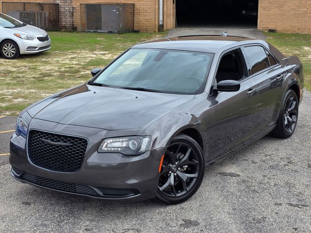 2022 Chrysler 300 Touring