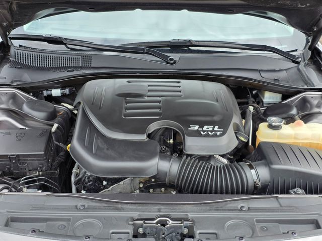 2022 Chrysler 300 Touring 2022 Chrysler 300 Touring